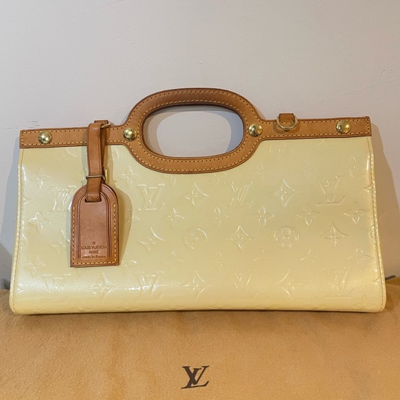💛Louis Vuitton Roxbury with Crossbody Strap and Coin Pouch - Picture 2 of 13